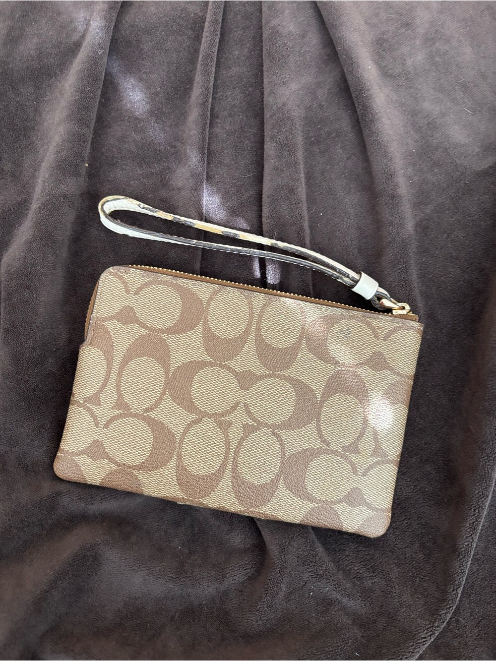 Coach Signature C Khaki & White Stripe Wristlet - Picture 7 of 8